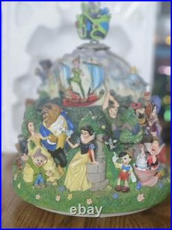 Disney Monorail Snow Globe with Mickey & Minnie all Characters