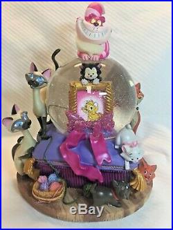 Disney Movie Cats Cheshire Siamese Aristocats Etc. Snowglobe NIB