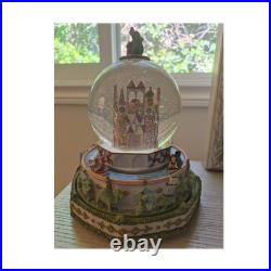 Disney Musical Snow Globe It's a small world Extremely rare. Large Size