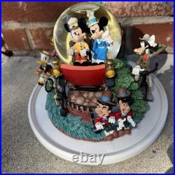 Disney Nifty Nineties Musical Snow Globe Music Box The Good Old Summertime