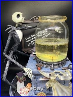 Disney Nightmare Before Christmas JACK'S SCIENCE PROJECT Musical Water Globe