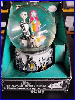 Disney Nightmare Before Christmas Jack Skellington Sally Musical Snow Globe