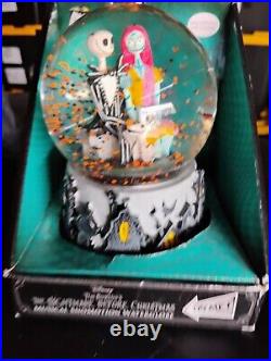 Disney Nightmare Before Christmas Jack Skellington Sally Musical Snow Globe