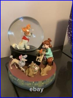 Disney Oliver and Company Music Box Snow Globe with box