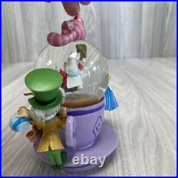 Disney Parks Exclusive Alice in Wonderland Spinning Tea Cup Snow Globe Boxed. PB