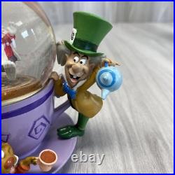Disney Parks Exclusive Alice in Wonderland Spinning Tea Cup Snow Globe Boxed. PB