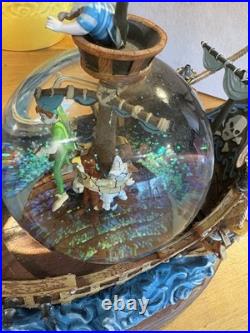 Disney Peter Pan Captain Hook Pirate Ship You Can Fly Musical Snow Globe