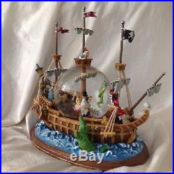 Disney Peter Pan Pirate Ship Musical Lite Up Rotate Figurines SnowGlobe-MIB