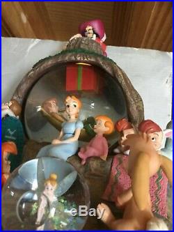 Disney Peter Pan Snow Globe with box rare