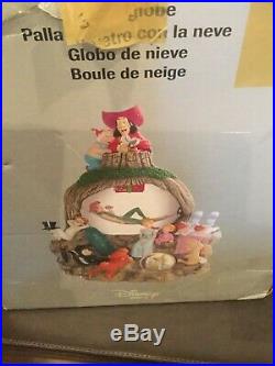 Disney Peter Pan, Wendy rare snow globe with box