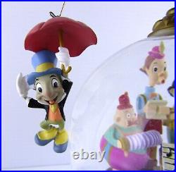 Disney Pinocchio & Figaro Magic Musical Snow Globe Dome Brahm's Waltzw Box