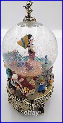 Disney Pinocchio Snow Globe of Masters of Animation 1990's