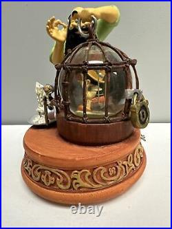 Disney Pinocchio & Stromboli 8.5 Musical Snow Globe Box Works Jiminy Cricket