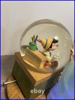 Disney Pinocchio & The Blue Fairy Snow Globe Working No Box Disney Pinocchio & The Blue Fairy Snow Globe Working No Box