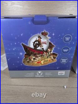 Disney Pirates of the Caribbean Musical Snow Globe Skeleton Shipwreck Treasure