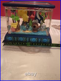 Disney Pixar, Finding Nemo, Aquarium Snow Globe Music Box