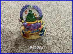 Disney Pixar Finding Nemo Musical Snowglobe Rotating Base Disney Pixar Finding Nemo Musical Snowglobe Rotating Base