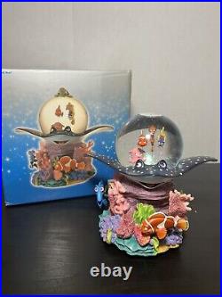 Disney Pixar Finding Nemo Over The Waves Coral Reef Mr Ray Snow Globe VIDEO Read