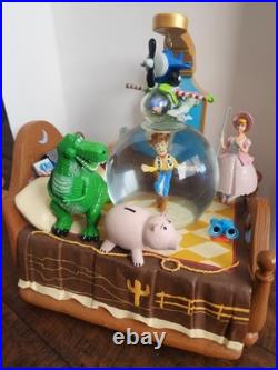 Disney Pixar Toy Story Andy's Bed Musical Snow Globe Ultra Rare In Perfect Shape