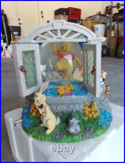 Disney Poo & Christopher Musical Snowglobe Never Used 1990 Collector Edition