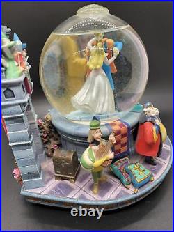 Disney Princess SLEEPING BEAUTY Once Upon A Dream Musical Snow Globe