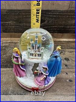 Disney Princess Snow Water Musical Globe