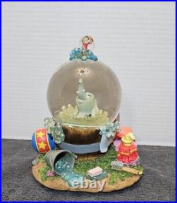 Disney Rock a Bye Baby Dumbo Takes a Bubble Bath Music Box Snowglobe