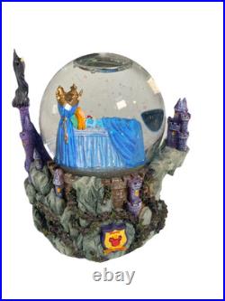 Disney Sleeping Beauty Aurora 46568 Phillip & Maleficent Mini Snowglobe 2004 Disney Sleeping Beauty Aurora 46568 Phillip & Maleficent Mini Snowglobe 2004