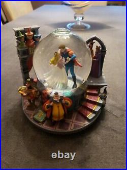 Disney Sleeping Beauty Once Upon A Dream Musical Light up Snow Globe