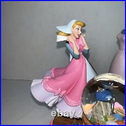 Disney Snow Globe Cinderella A Lovely Dress for Cinderelly 2009 Pink Very Nice