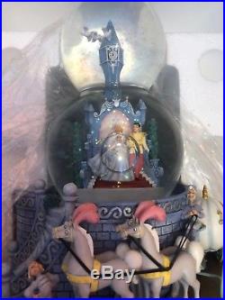Disney Snow Globe Cinderella Wedding Castle New in Original Box Rare #23753
