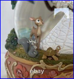 Disney Snow Globe Enchanted Giselle withAnimal Friends-original box withplastic