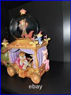 Disney Snow Globe Robin Hood 35th Anniversary