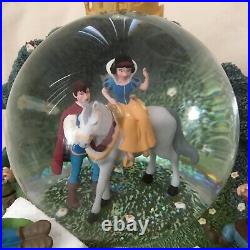 Disney Snow White & Seven Dwarfs Musical Box Figurines SnowGlobes-MIB