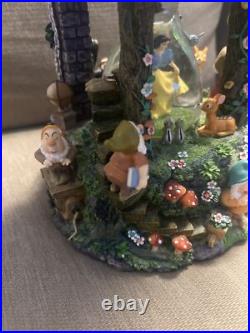 Disney Snow White & The Seven Dwarfs Hourglass Snow Globe with Lights & Sound Disney Snow White & The Seven Dwarfs Hourglass Snow Globe with Lights & Sound