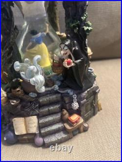 Disney Snow White & The Seven Dwarfs Hourglass Snow Globe with Lights & Sound Disney Snow White & The Seven Dwarfs Hourglass Snow Globe with Lights & Sound