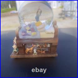 Disney Snow White The Seven Dwarfs Waking Up Snow Globe Light Up 1