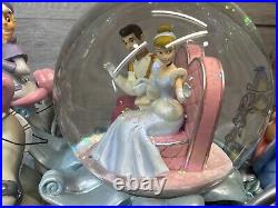 Disney Snowglobe Cinderella & Prince Musical Carriage Motorized 50th Anniversary