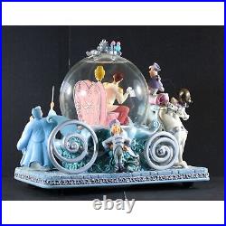 Disney Snowglobe Cinderella & Prince Musical Carriage Motorized 50th Anniversary