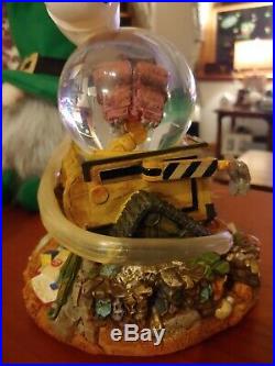 Disney Snowglobe Wall E