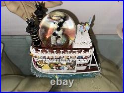 Disney Steamboat Willie Liberty Belle River Boat Mickey Mouse Snowglobe