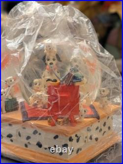 Disney Store 101 Dalmatians Snow Globe Music Box Cruella de Vil Tune New with Box