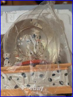 Disney Store 101 Dalmatians Snow Globe Music Box Cruella de Vil Tune New with Box