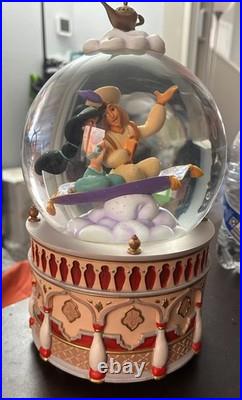 Disney Store Aladdin & Jasmine Musical Snow Globe A Whole New World NIB