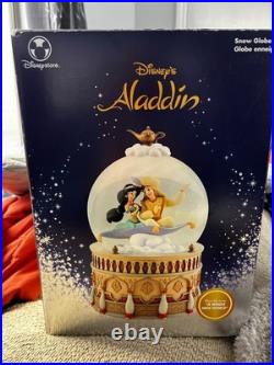 Disney Store Aladdin & Jasmine Musical Snow Globe A Whole New World NIB