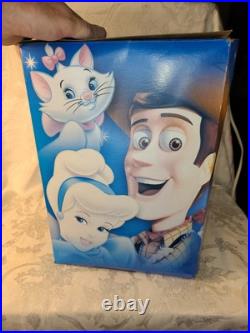 Disney Store Beauty And The Beast Musical Snowglobe RARE WithOriginal Box Disney Store Beauty And The Beast Musical Snowglobe RARE WithOriginal Box