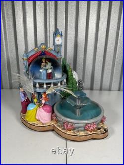 Disney Store Cinderella Rotating Fountain Snow globe READ DESCRIPTION