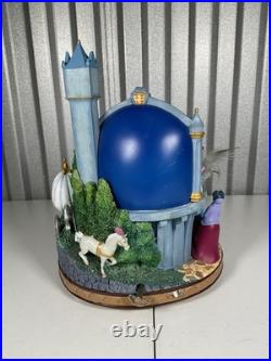Disney Store Cinderella Rotating Fountain Snow globe READ DESCRIPTION