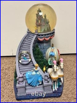 Disney Store Cinderella Staircase Musical Light-Up Snow Globe