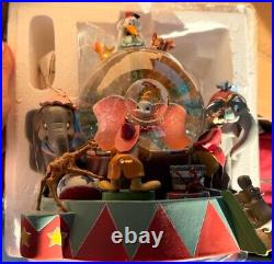 Disney Store Dumbo Animated Musical Snow Globe Entry of the Gladiators Rare